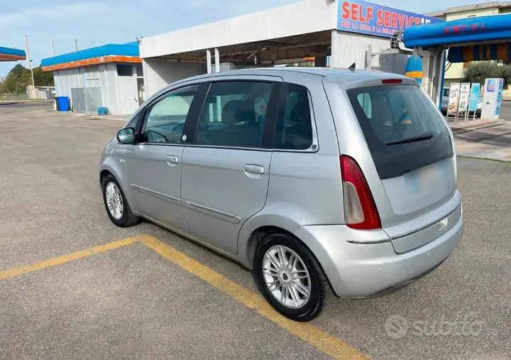 Lancia Musa 2012 photo 4