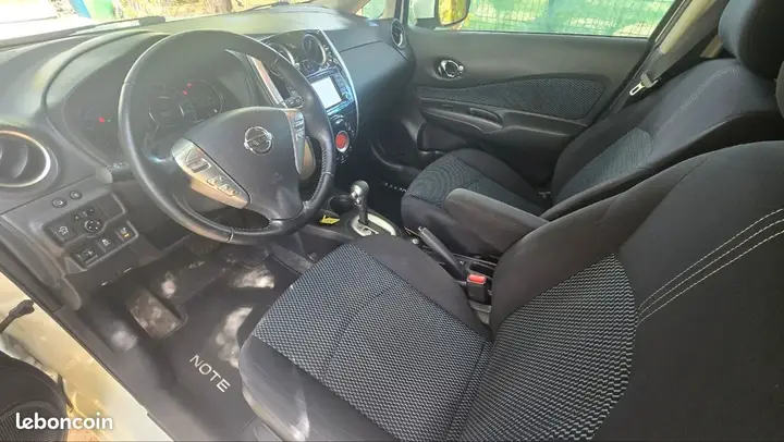 Nissan Note 2015 photo 3