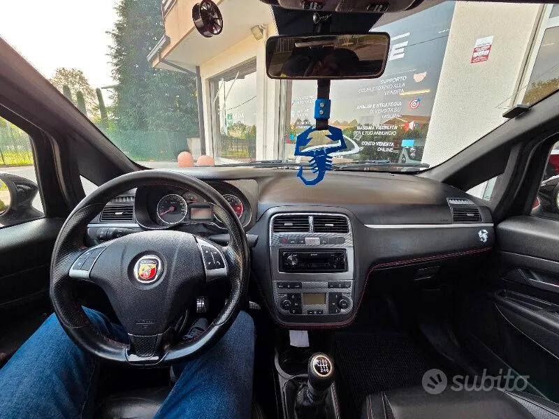 Abarth Grande Punto 2009 photo 4