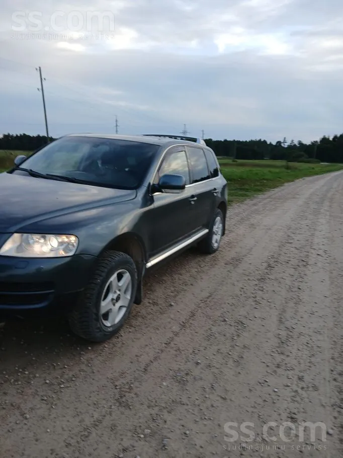 Volkswagen Touareg 2004 photo 2