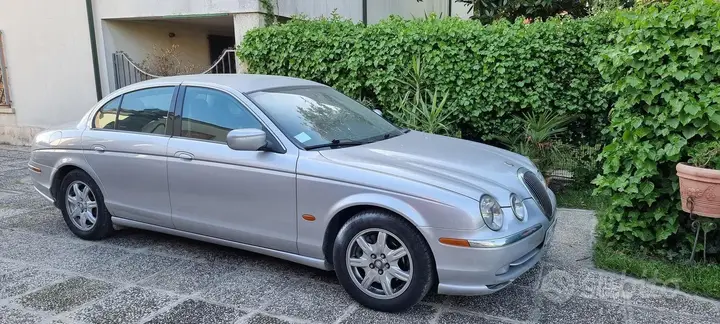 Jaguar S-Type