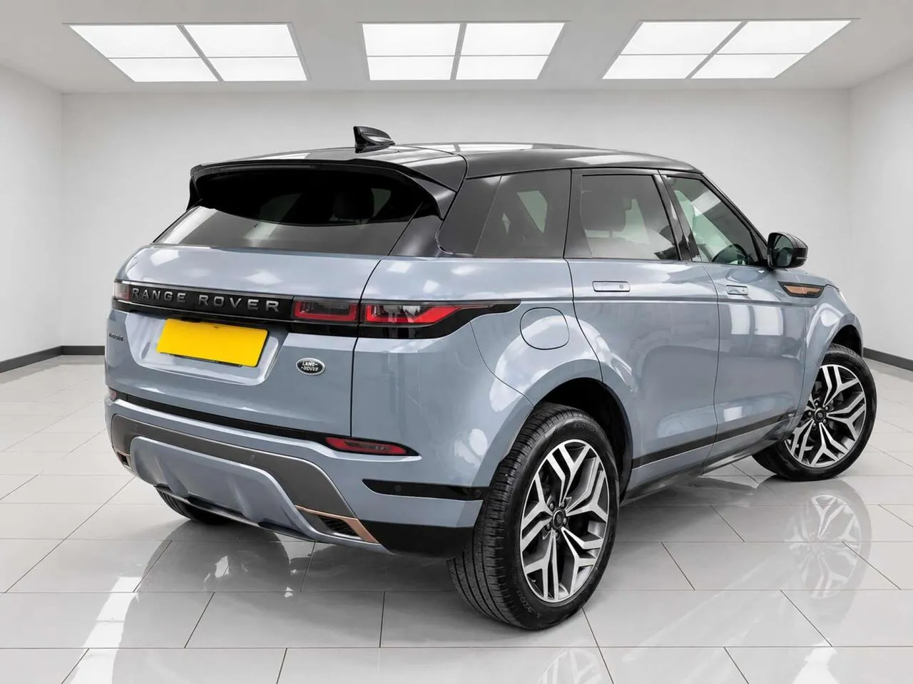 Land Rover Range Rover Evoque 2020 photo 3