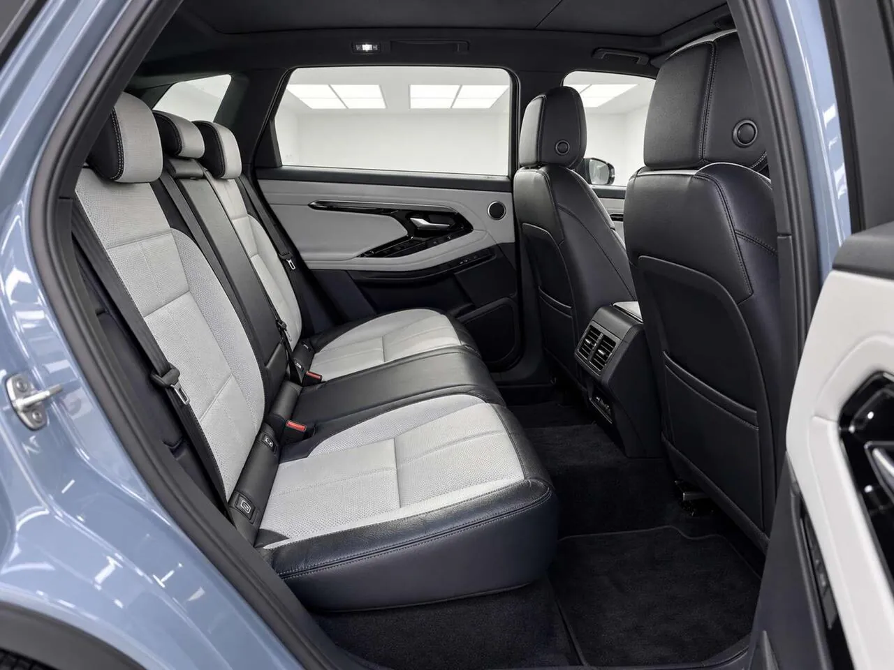 Land Rover Range Rover Evoque 2020 photo 4