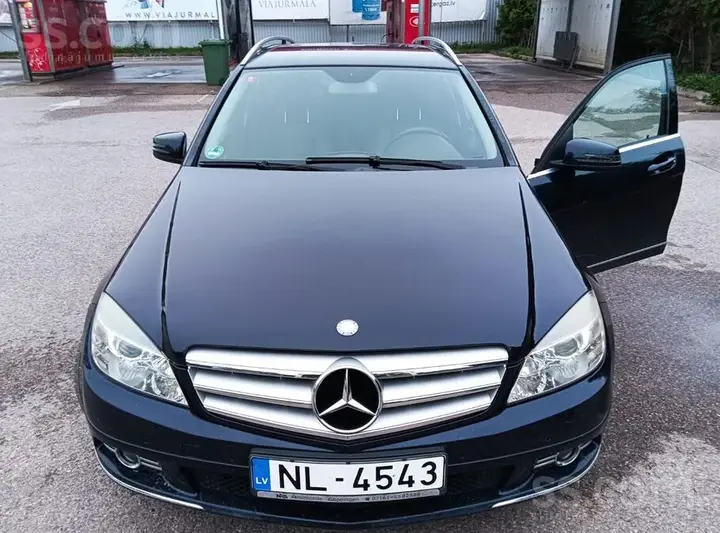 Mercedes-Benz C250