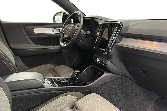 Volvo Xc40 2025 photo 4