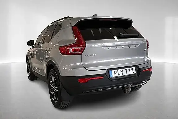 Volvo Xc40 2025 photo 2