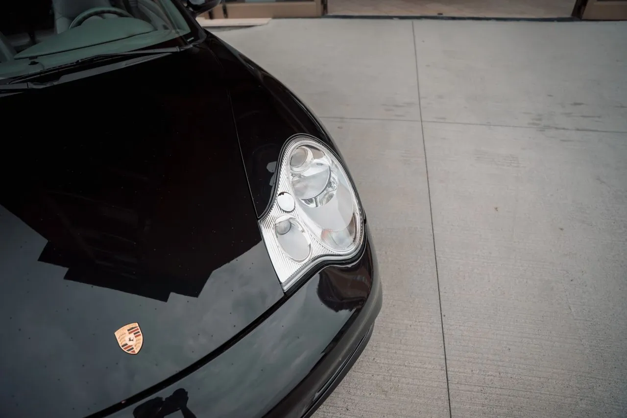 Porsche 911 2004 photo 2