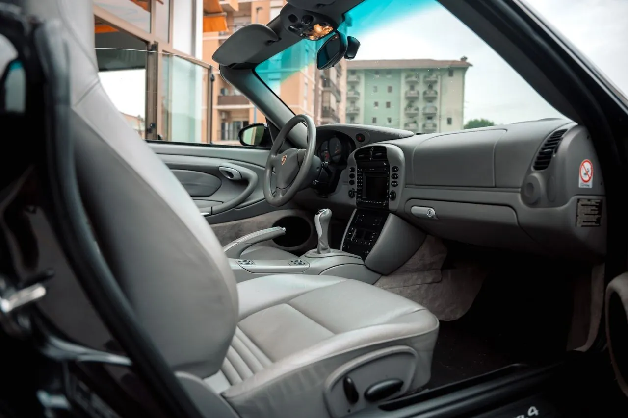 Porsche 911 2004 photo 5