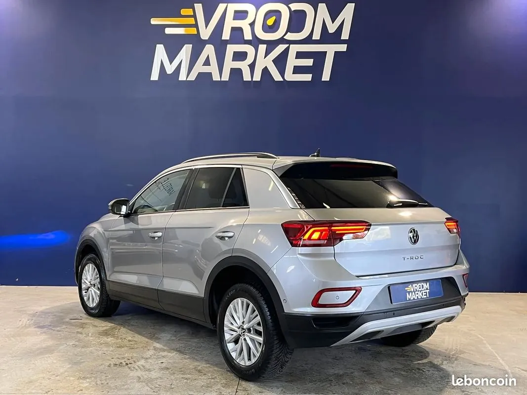 Volkswagen T-Roc 2023 photo 3