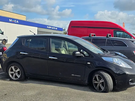 Nissan Leaf 2012 photo 3