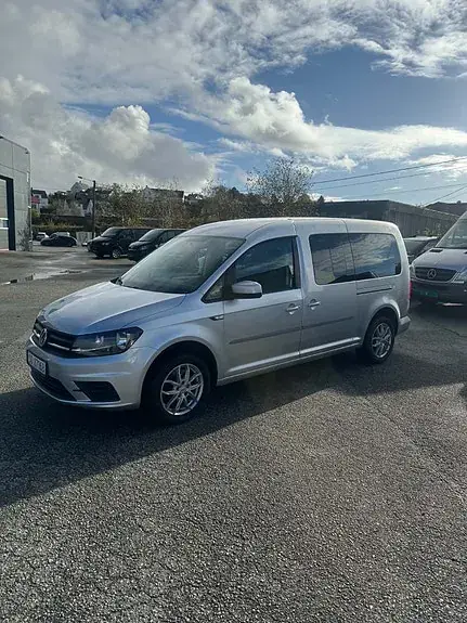 Volkswagen Caddy Maxi 2017 photo 2