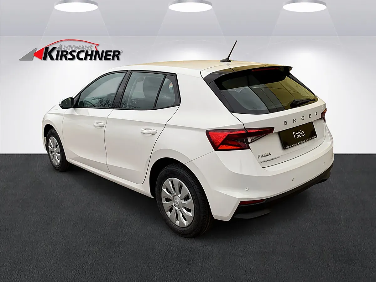 Skoda Fabia photo 3