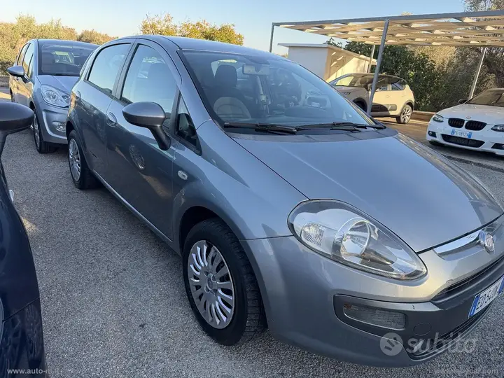 Fiat Punto Evo 2010 photo 2