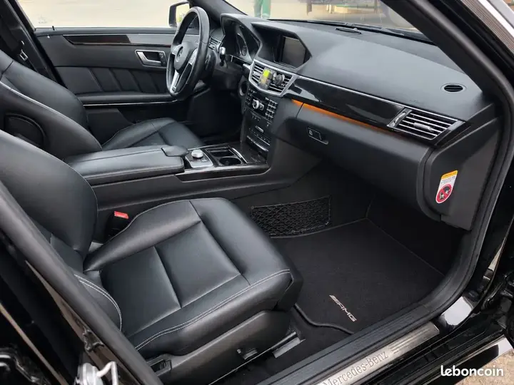 Mercedes-Benz E-Class 2011 photo 3