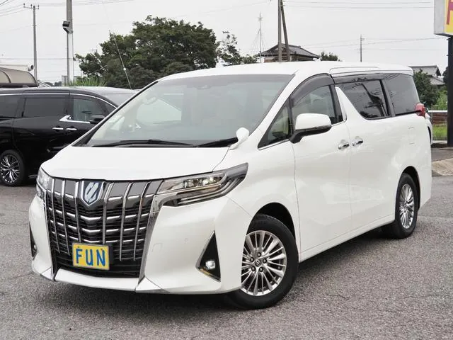 Toyota Alphard 2023 photo 4