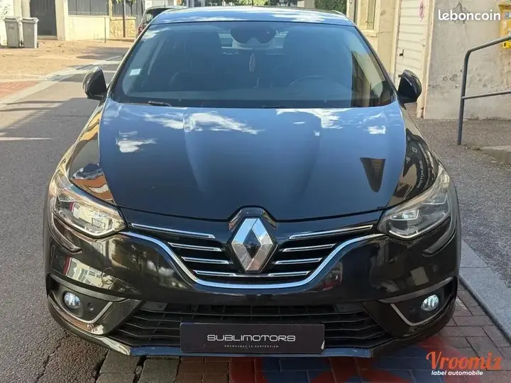 Renault Megane 2018 photo 2