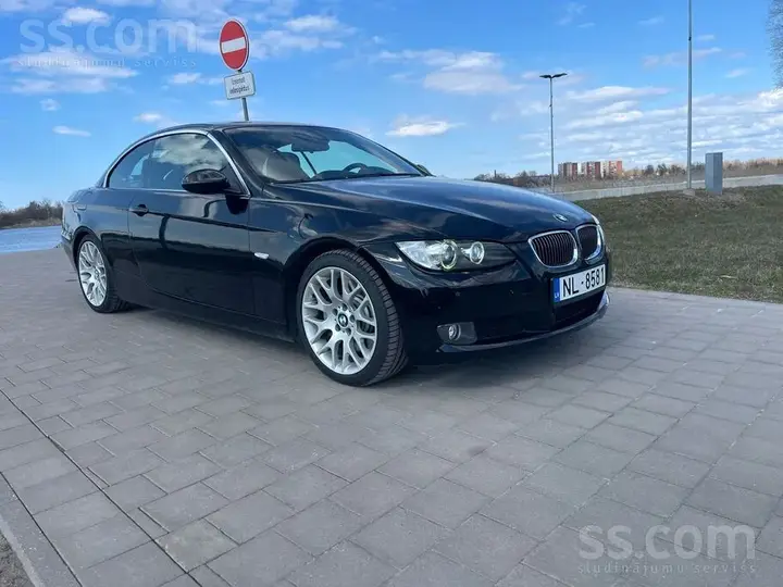 BMW 335 2007 photo 2
