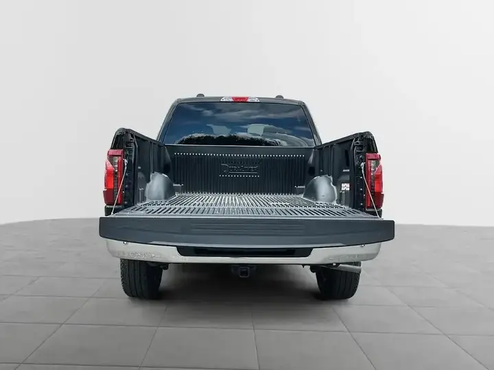 Ford F-150 Supercrew 2025 photo 4