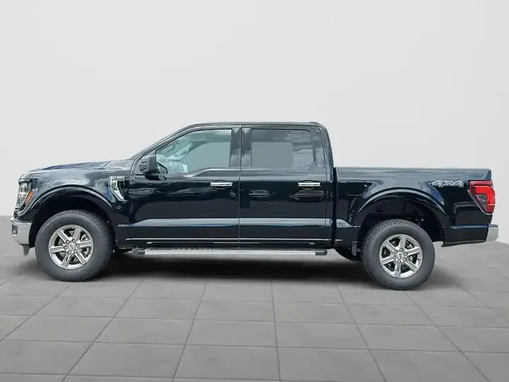 Ford F-150 Supercrew 2025 photo 3