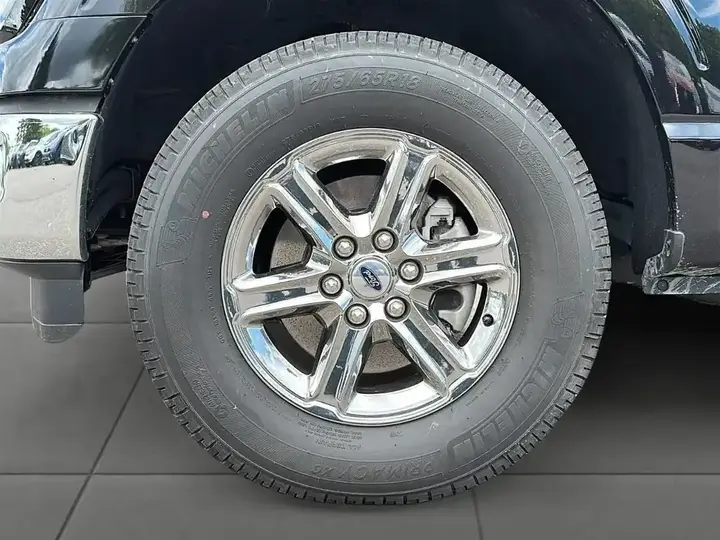 Ford F-150 Supercrew 2025 photo 5