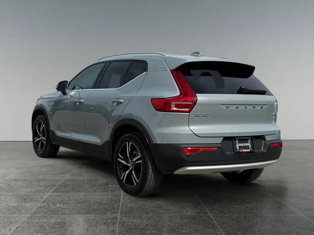 Volvo Xc40 2025 photo 3