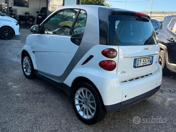 Smart Fortwo 2009 photo 4