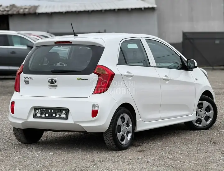 Kia Picanto 2013 photo 2