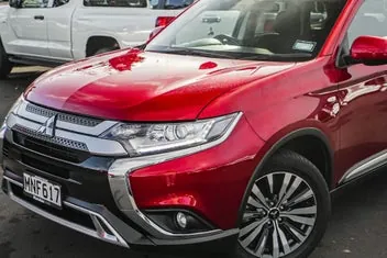 Mitsubishi Outlander 2019 photo 3