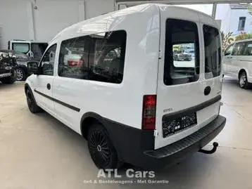 Opel Combo 2004 photo 2