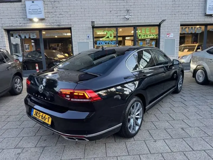 Volkswagen Passat 2020 photo 3