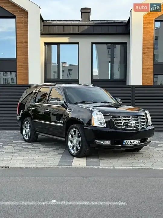 Cadillac Escalade 2008 photo 2