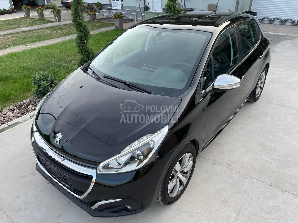 Peugeot 208 2016 photo 5