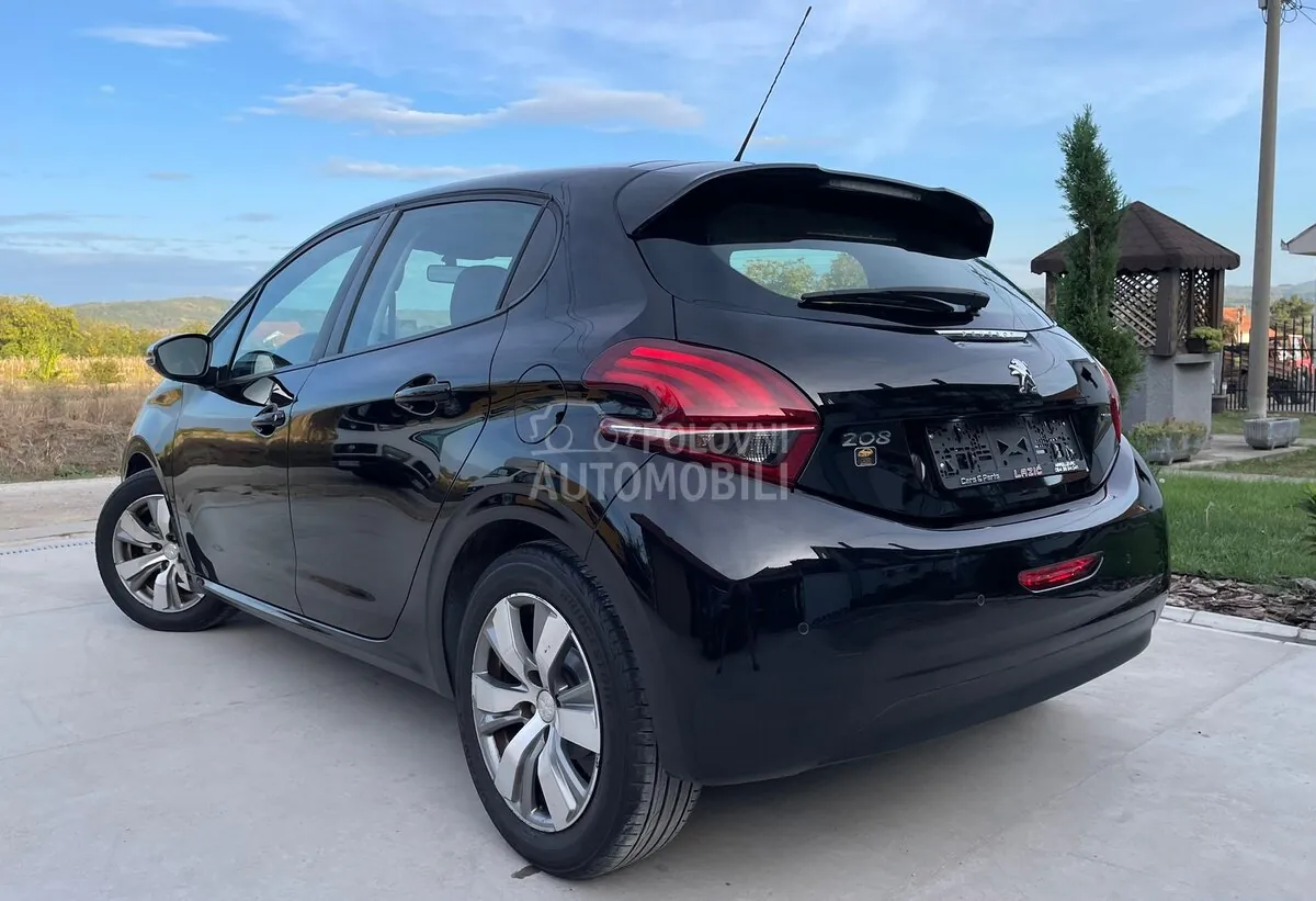 Peugeot 208 2016 photo 2