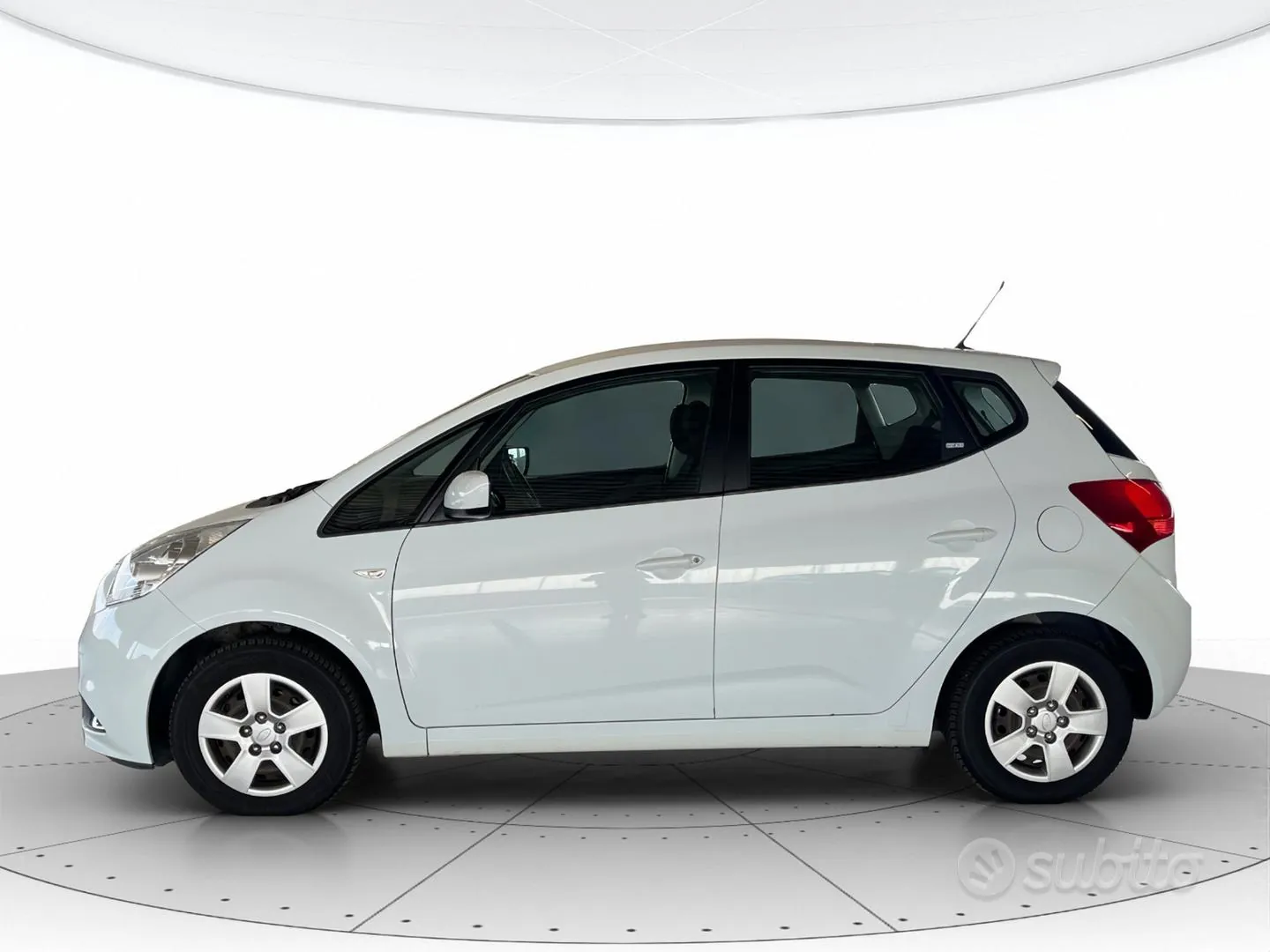 Kia Venga 2017 photo 2