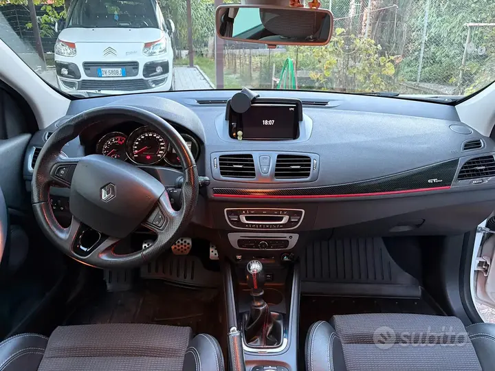 Renault Megane 2014 photo 4