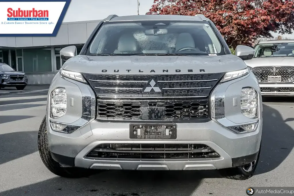 Mitsubishi Outlander 2023 photo 2