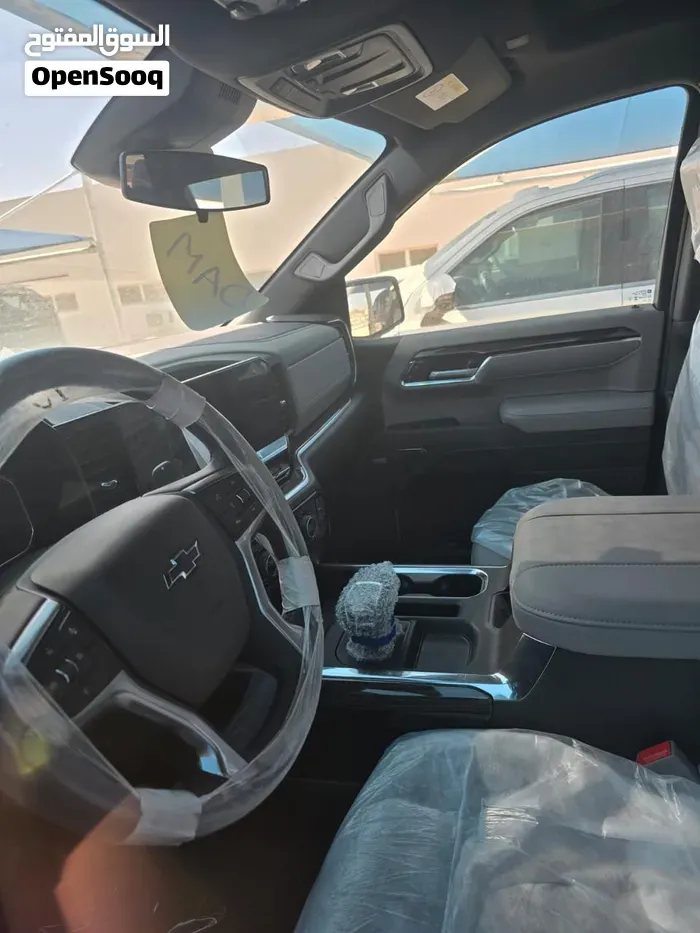 Chevrolet Silverado 2026 photo 4