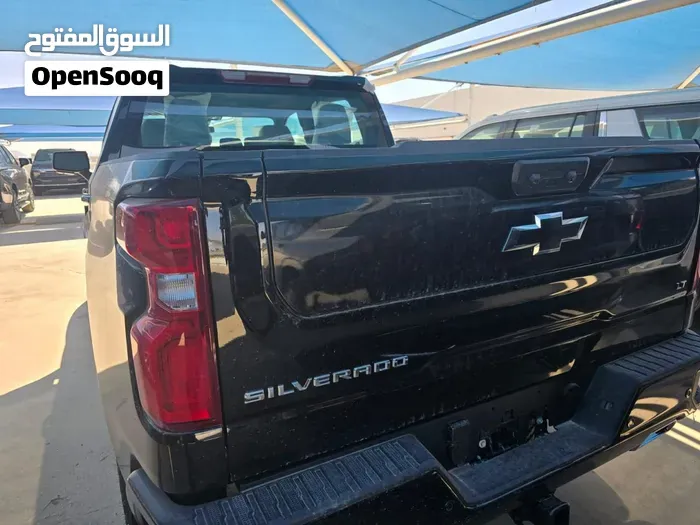 Chevrolet Silverado 2026 photo 3
