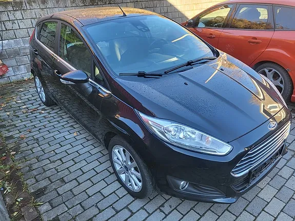 Ford Fiesta 2016 photo 2