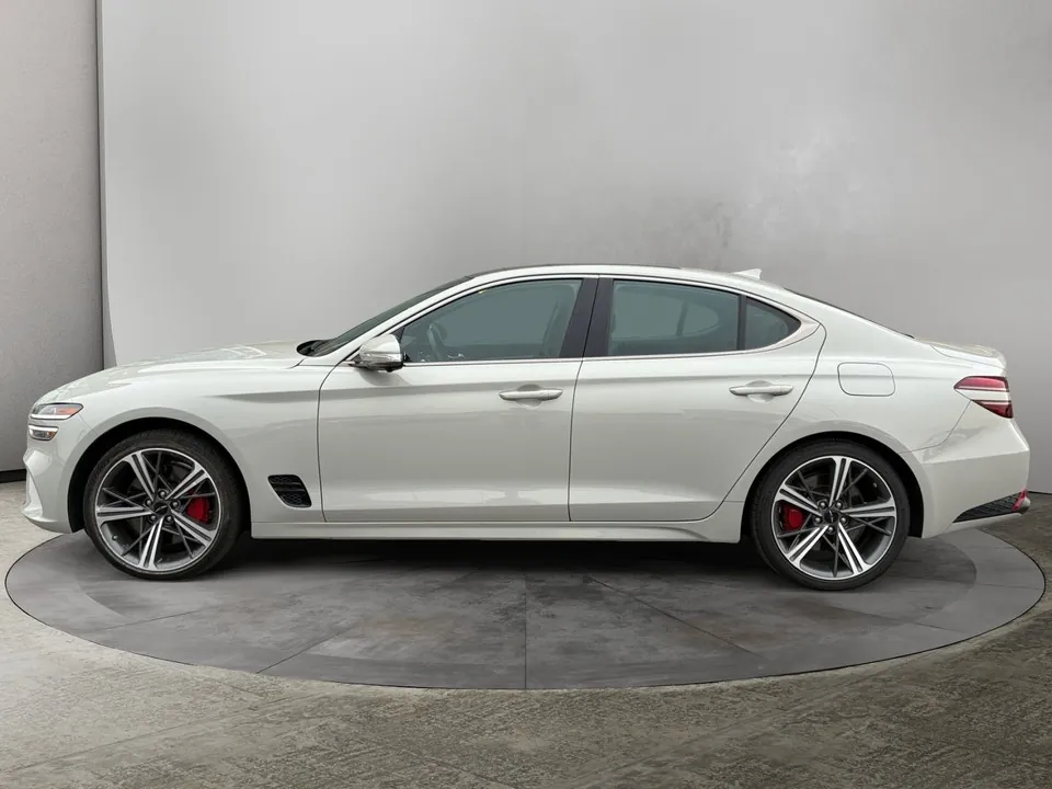 Genesis G70 2025 photo 2