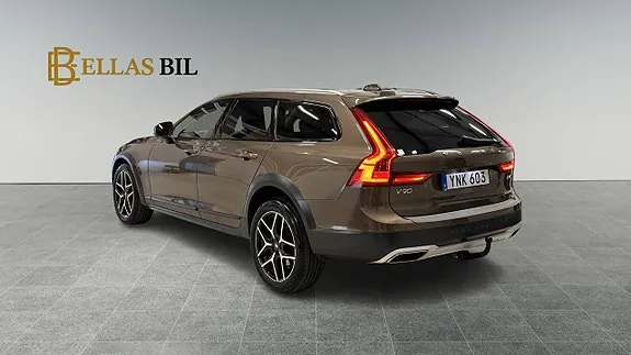 Volvo V90 Cross Country 2018 photo 4