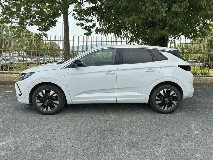 Opel Grandland 2022 photo 2