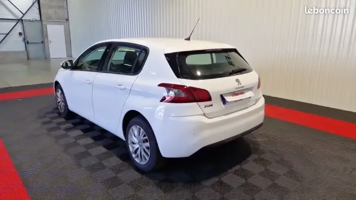 Peugeot 308 2021 photo 3
