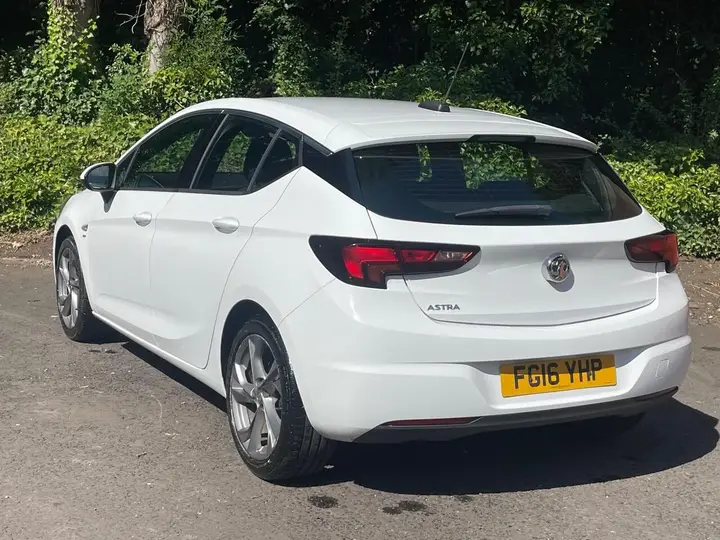 Vauxhall Astra 2016 photo 4