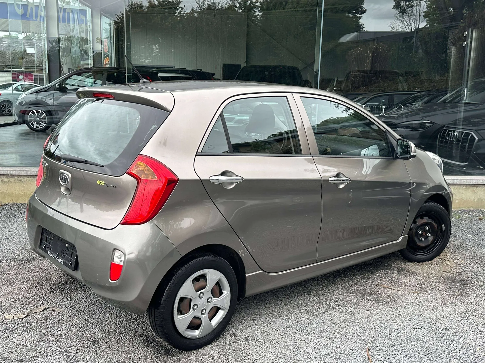 Kia Picanto 2011 photo 3