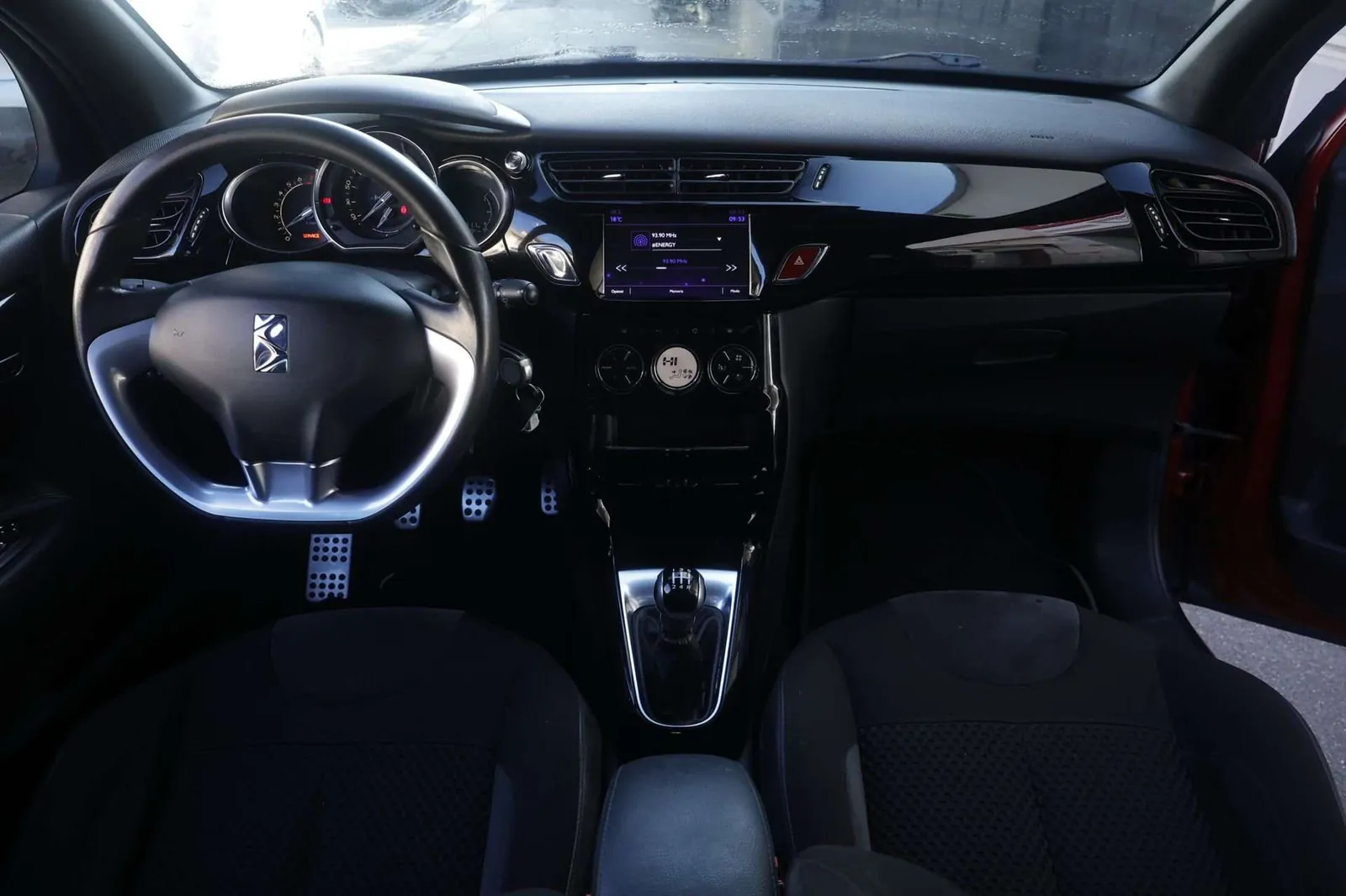 Citroen Ds3 2015 photo 2