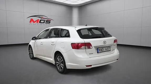 Toyota Avensis 2012 photo 4