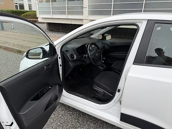 Hyundai I10 2015 photo 5