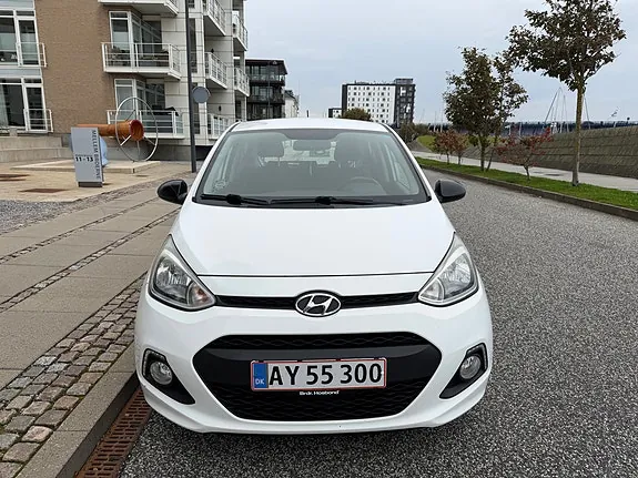 Hyundai I10 2015 photo 2