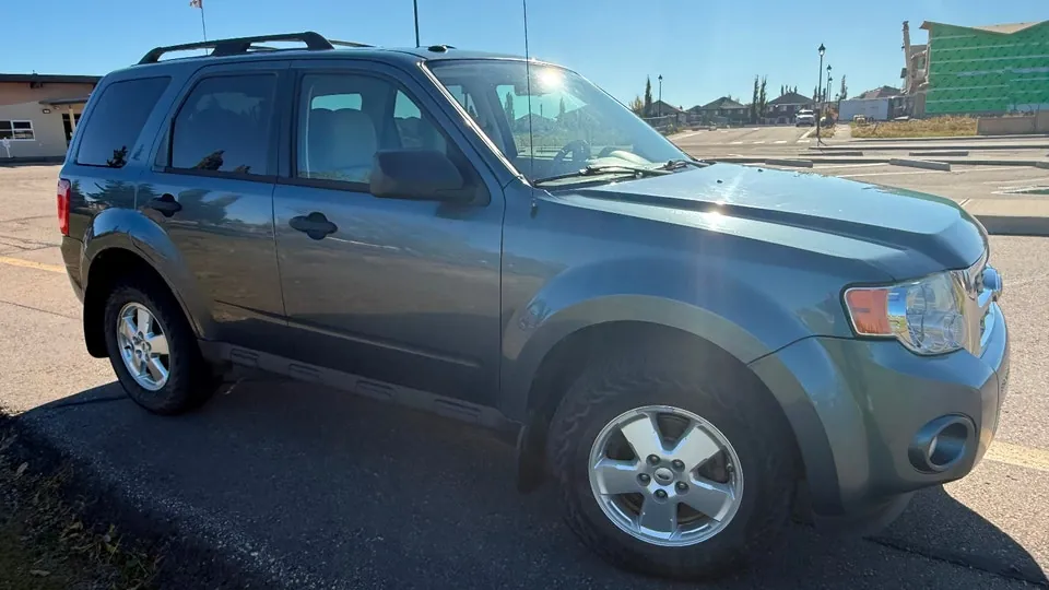 Ford Escape 2012 photo 3